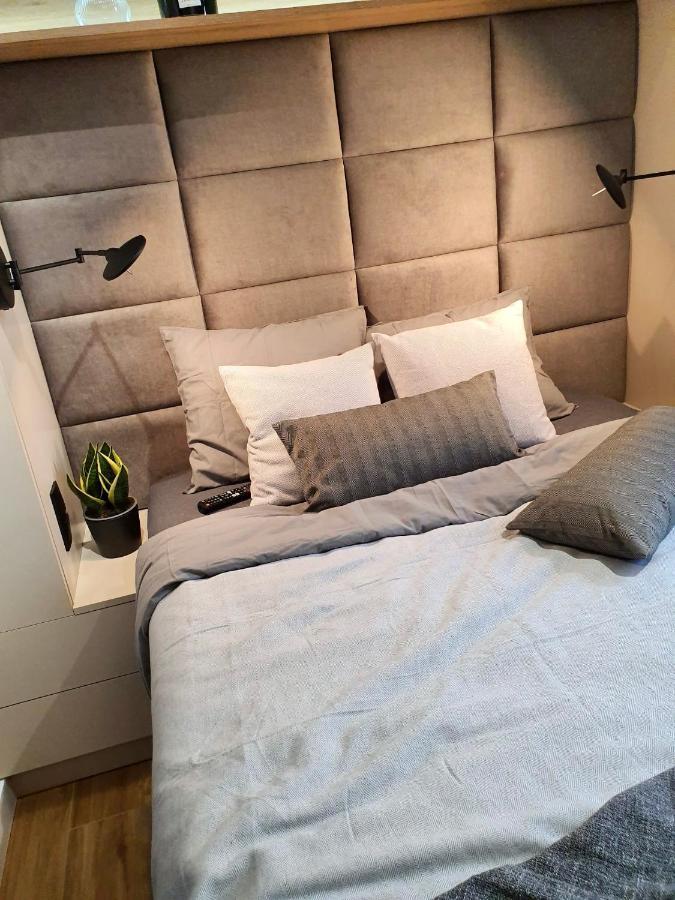 Luxury 2-Room Apartment In Praga-Polnoc Port Praski Варшава Экстерьер фото